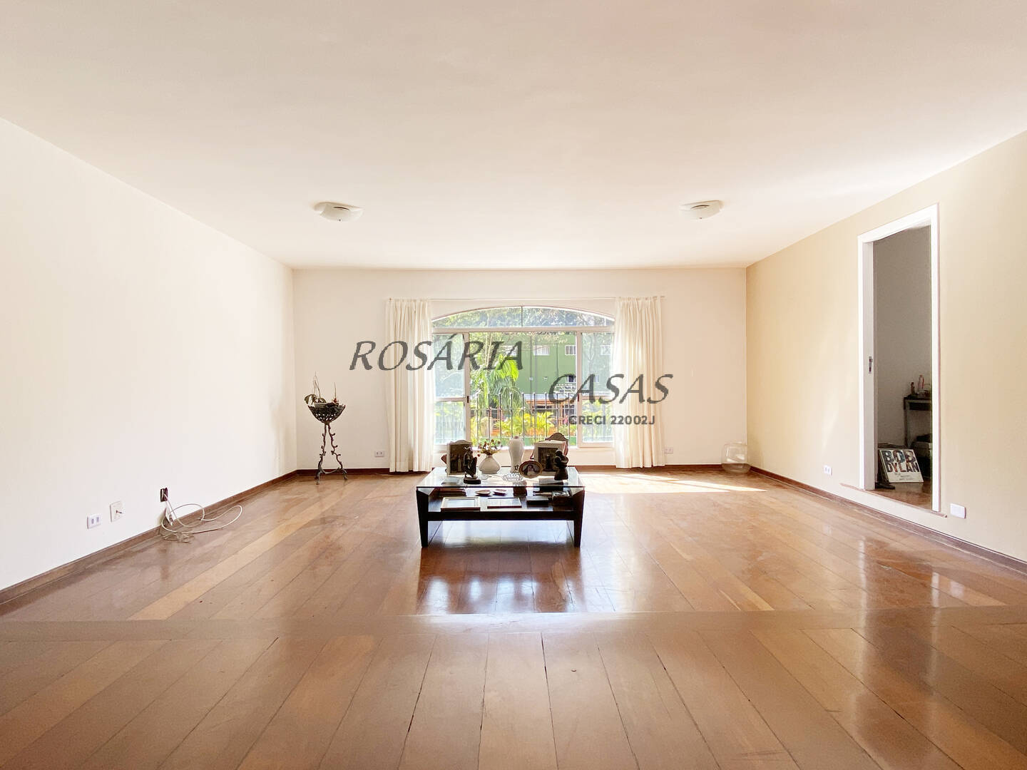 Apartamento, 3 quartos, 220 m² - Foto 1